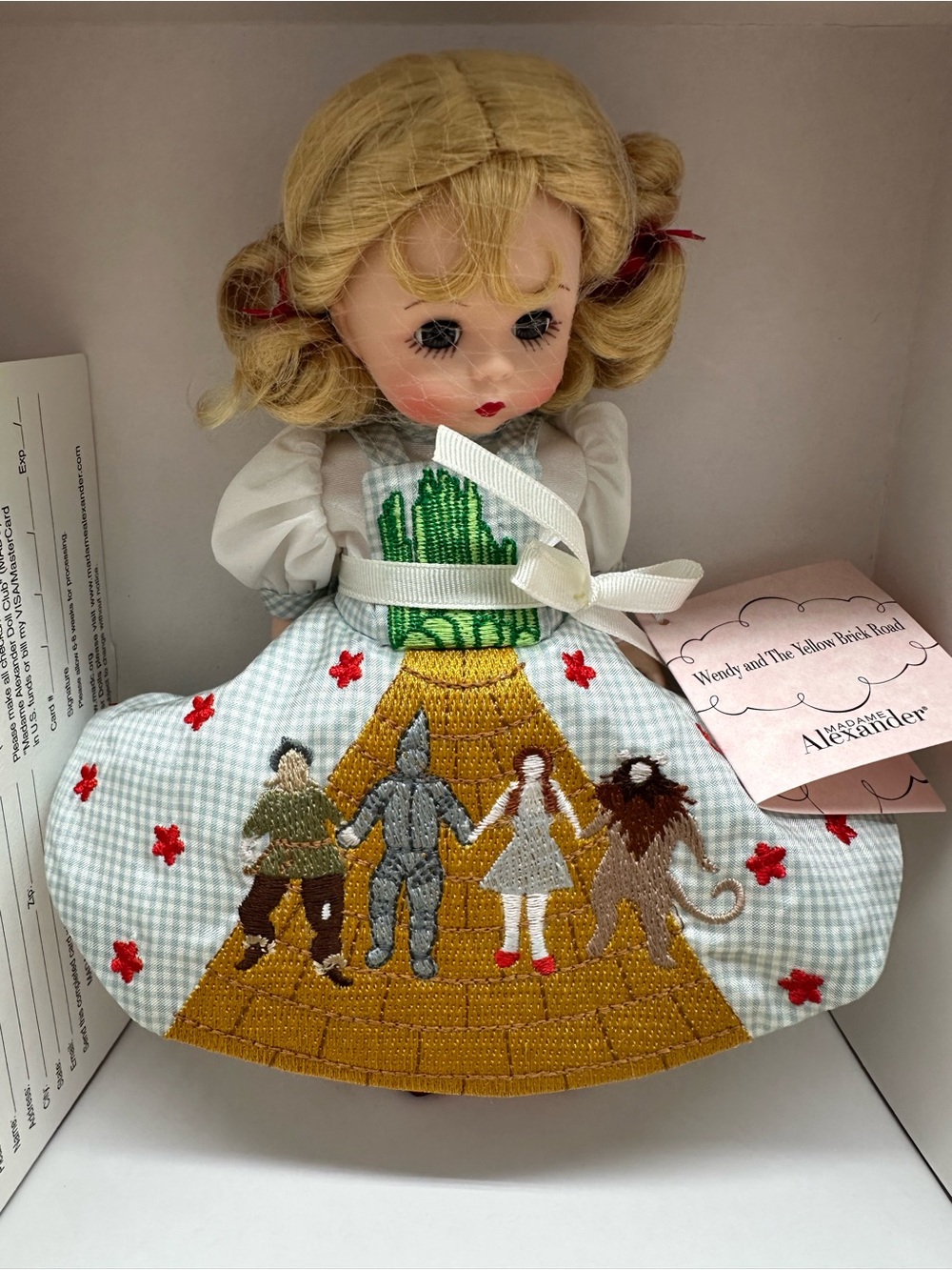 2004 RARE Madame Alexander Wizard of Oz Wendy ad The Yellow Brick Road 8" Doll